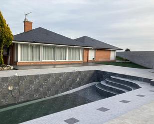 Piscina de Casa o xalet en venda en Nuevo Baztán amb Aire condicionat, Terrassa i Piscina