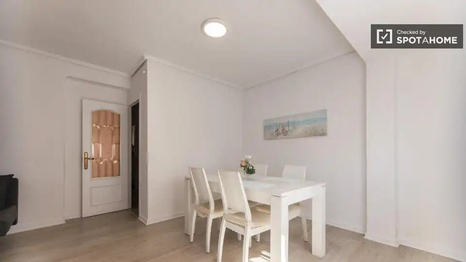 Habitación en El Cabanyal - El Canyamelar