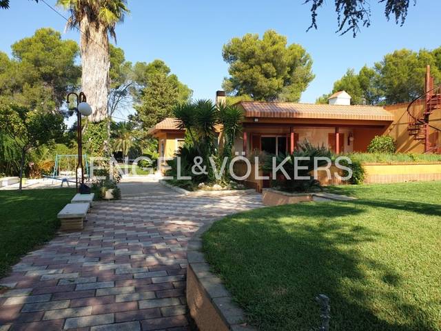 Casa-chalet en Alquiler en Calle de Sta. Ana en Olocau