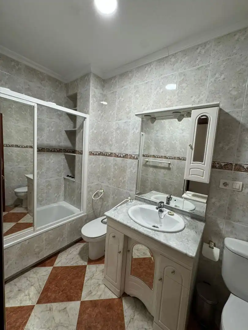 Bathroom of Flat for rent in Huelva  with Air Conditioner, Furnished and Balcony