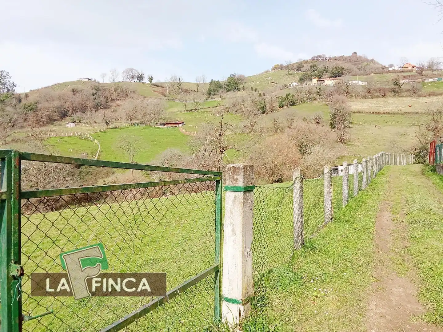 Residencial en venda en Oviedo 