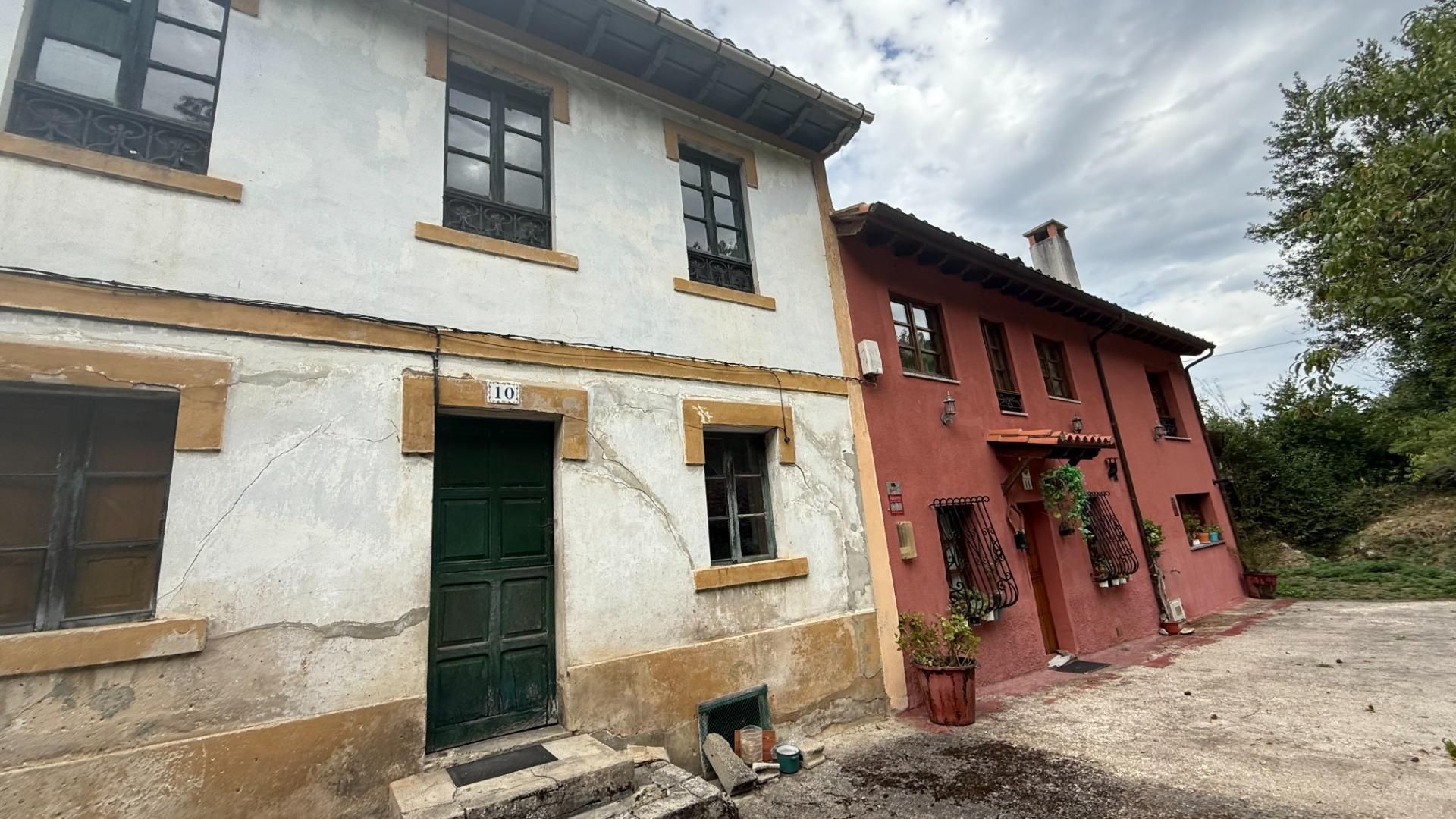Exterior view of House or chalet for sale in Villaviciosa  with Private garden