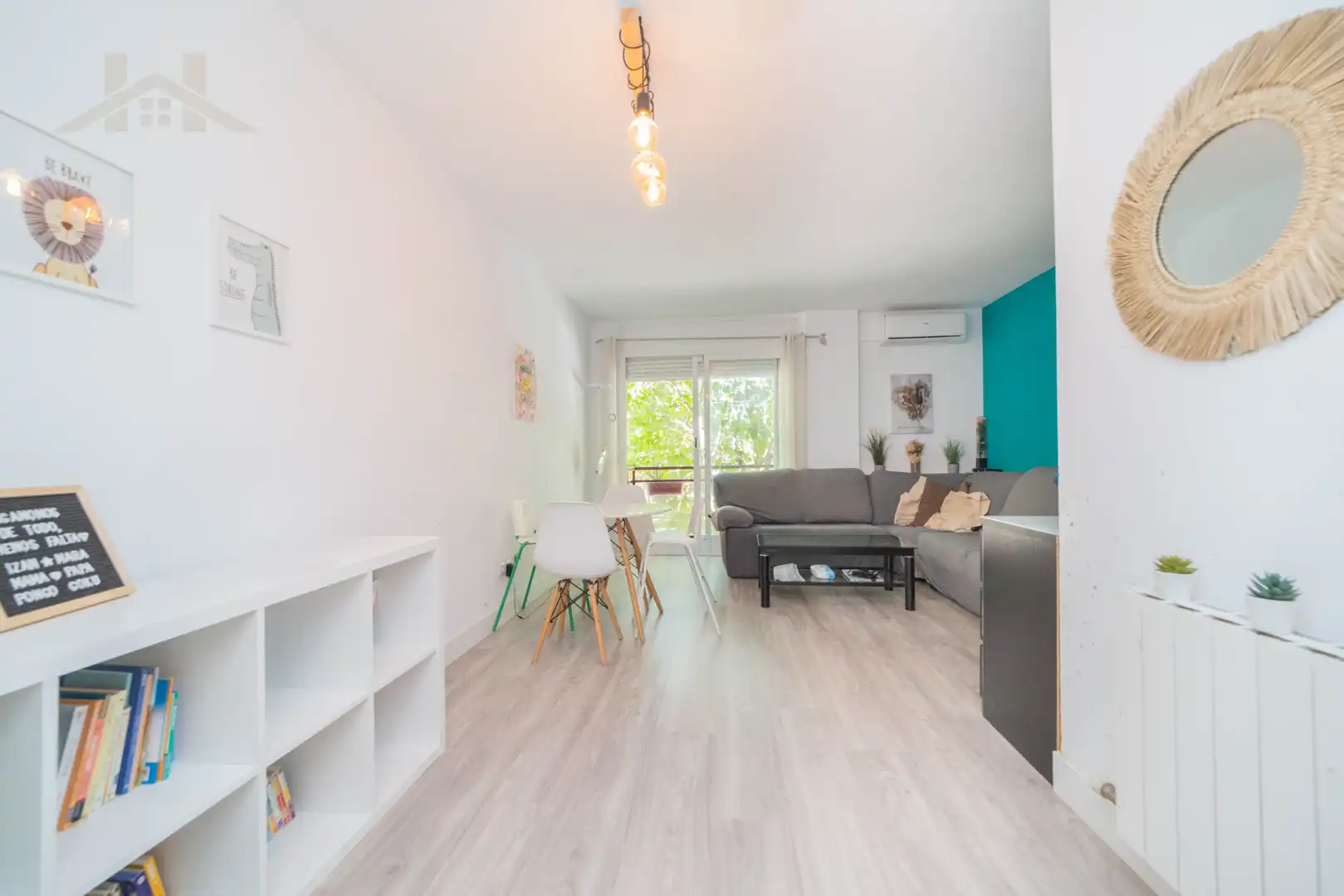 Exterior view of Flat for sale in Villanueva de la Cañada  with Air Conditioner, Heating and Storage room