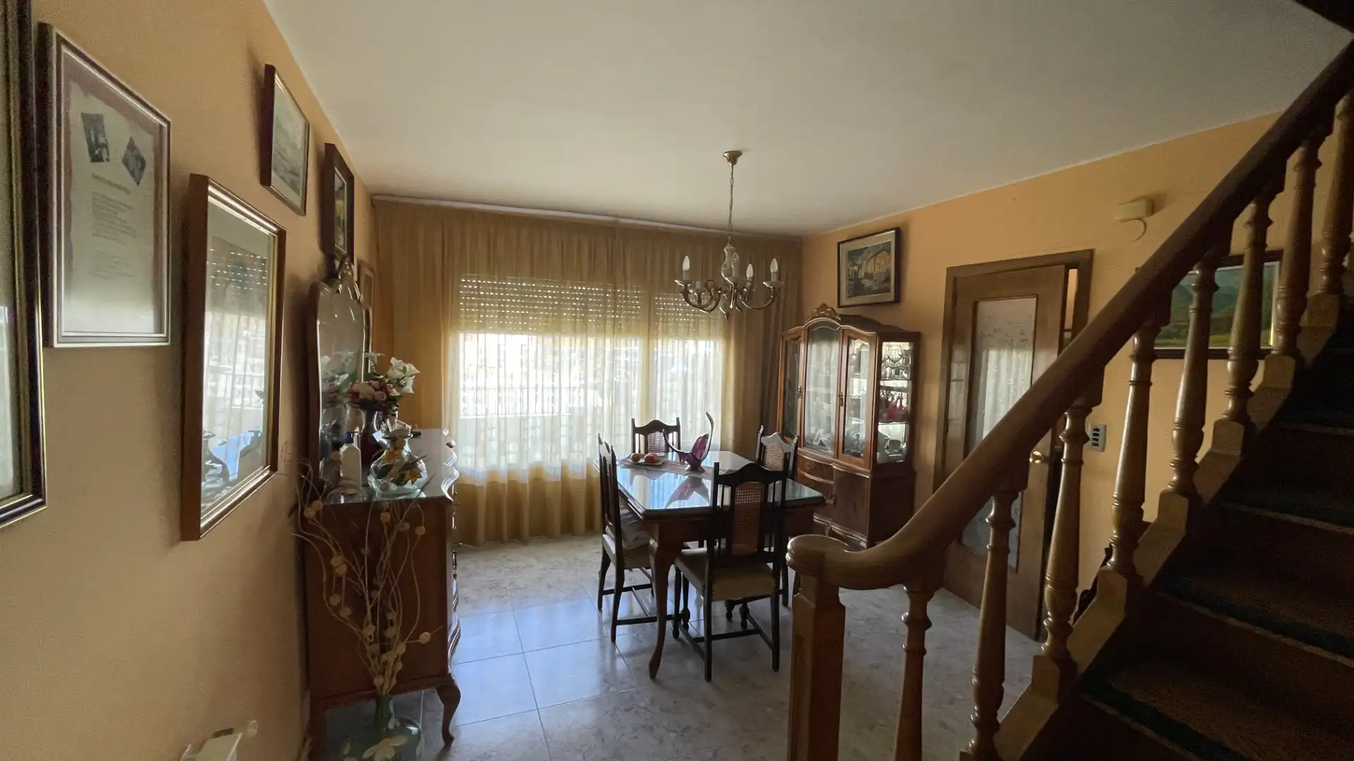Comedor de Casa adosada en venta en Olot, Girona
