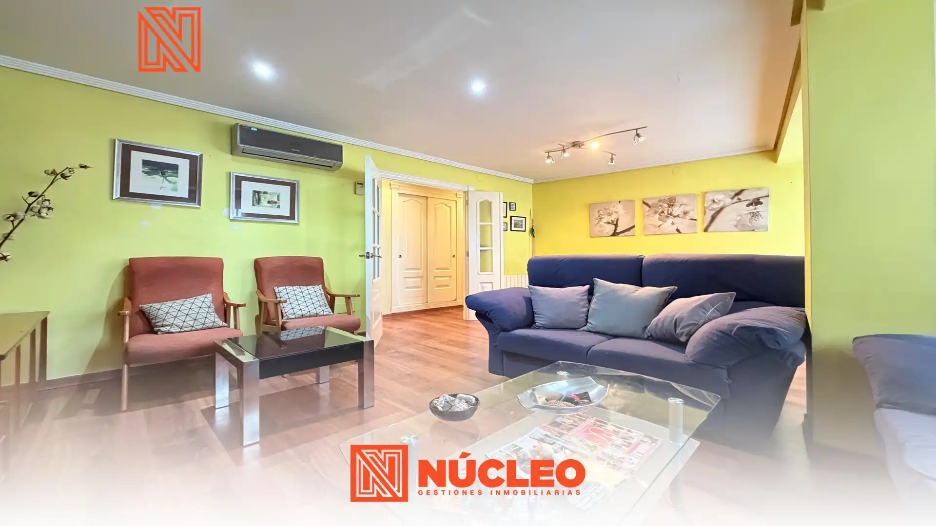 Sala de estar de Piso en venta en Castellón de la Plana / Castelló de la Plana con Aire acondicionado, Calefacción y Parquet