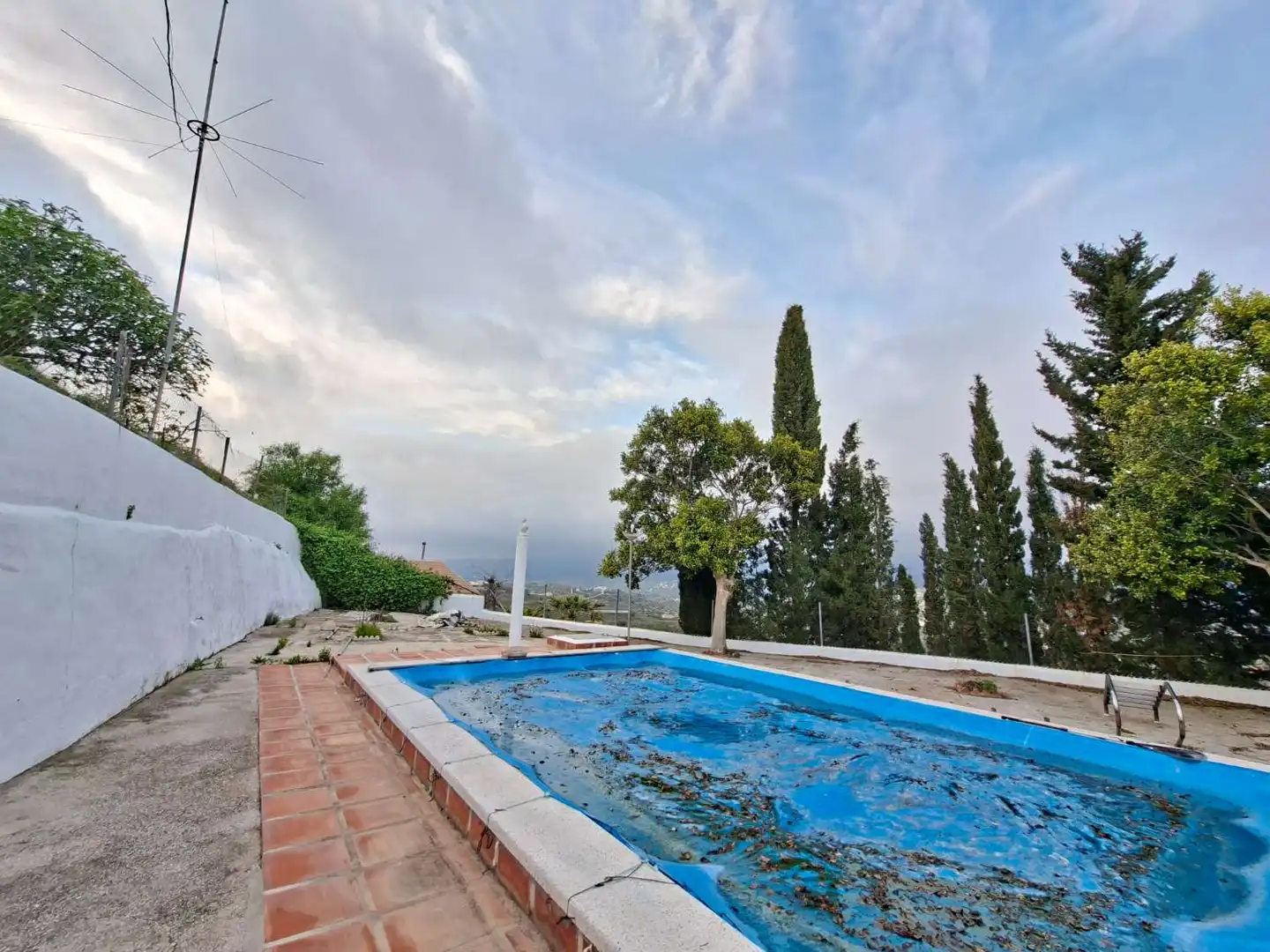 Piscina de Casa o xalet en venda en Viñuela amb Terrassa, Piscina i Moblat