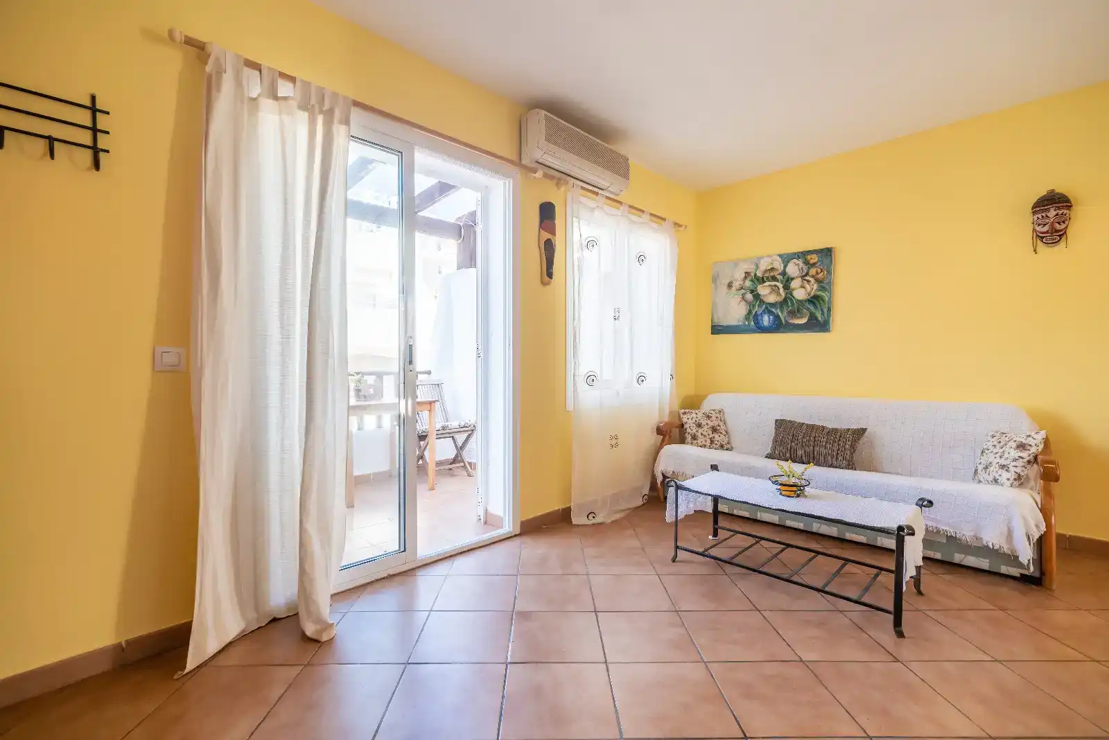 Wohnzimmer von Wohnung zur Miete in Níjar mit Klimaanlage, Privatgarten und Möbliert