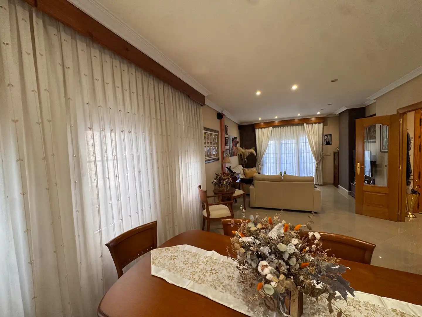 Comedor de Casa o chalet en venta en Caravaca de la Cruz con Aire acondicionado, Calefacción y Jardín privado