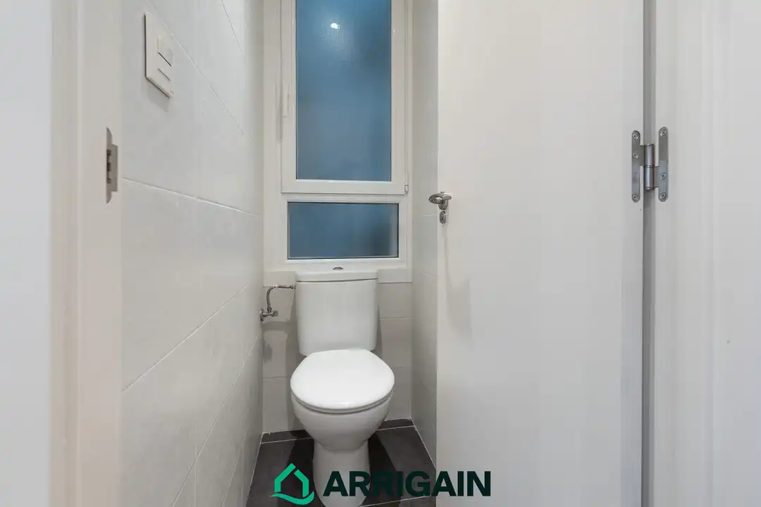 Piso con terraza en venta en Secundino Esnaola Kalea, imagen 25