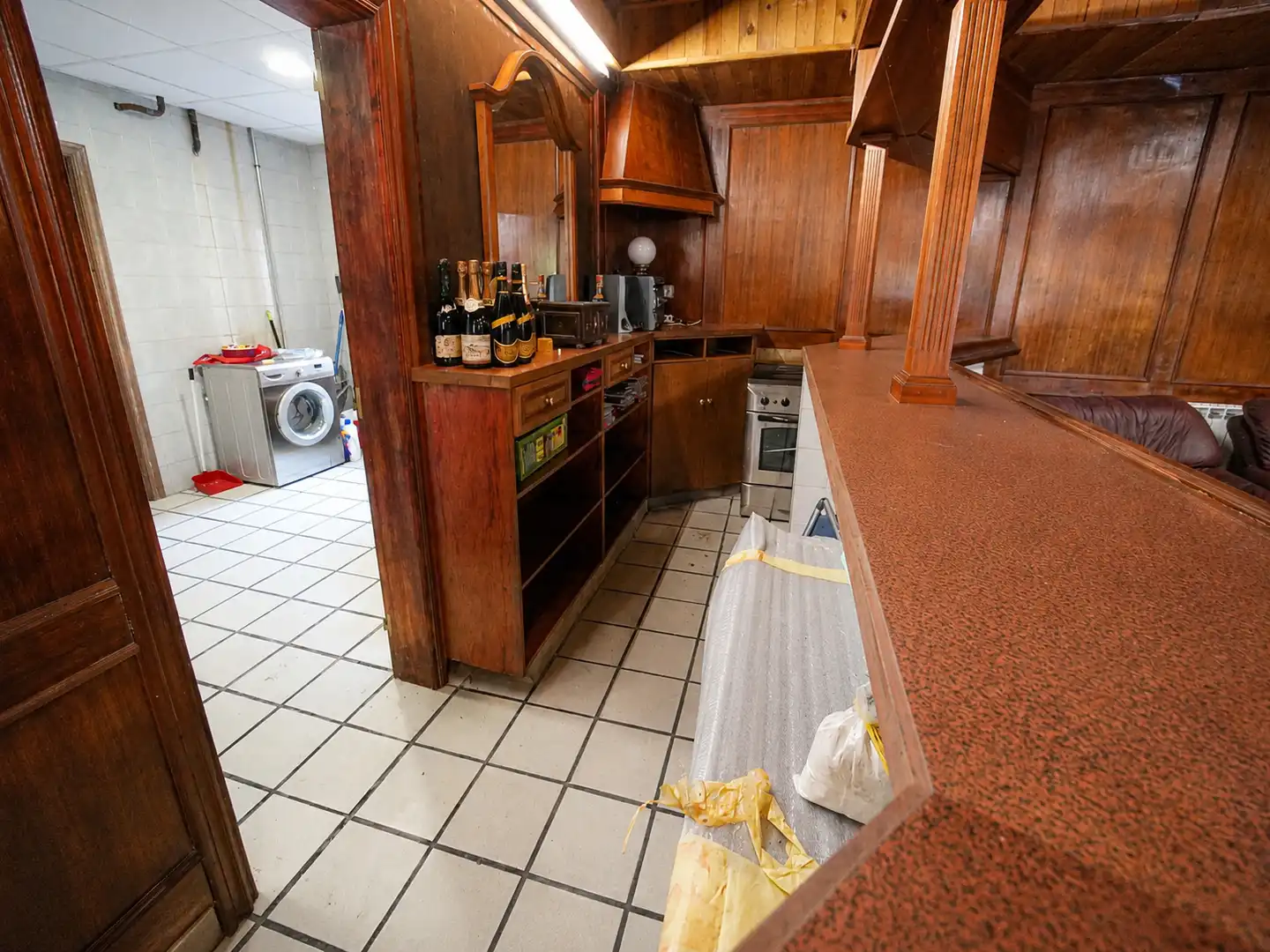 Cuina de Casa o xalet en venda en Salas amb Jardí privat, Traster i Moblat