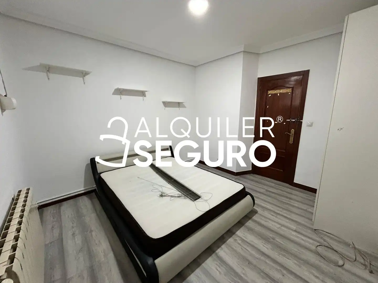 Flat for rent in Sierra de Pineda , Palomeras Bajas