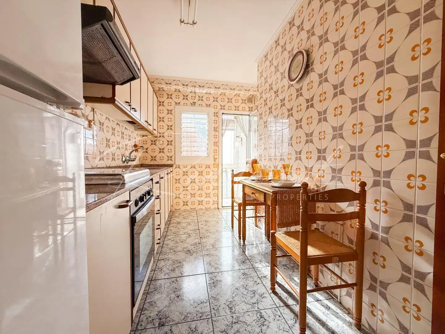 Kitchen of Flat for sale in Centre