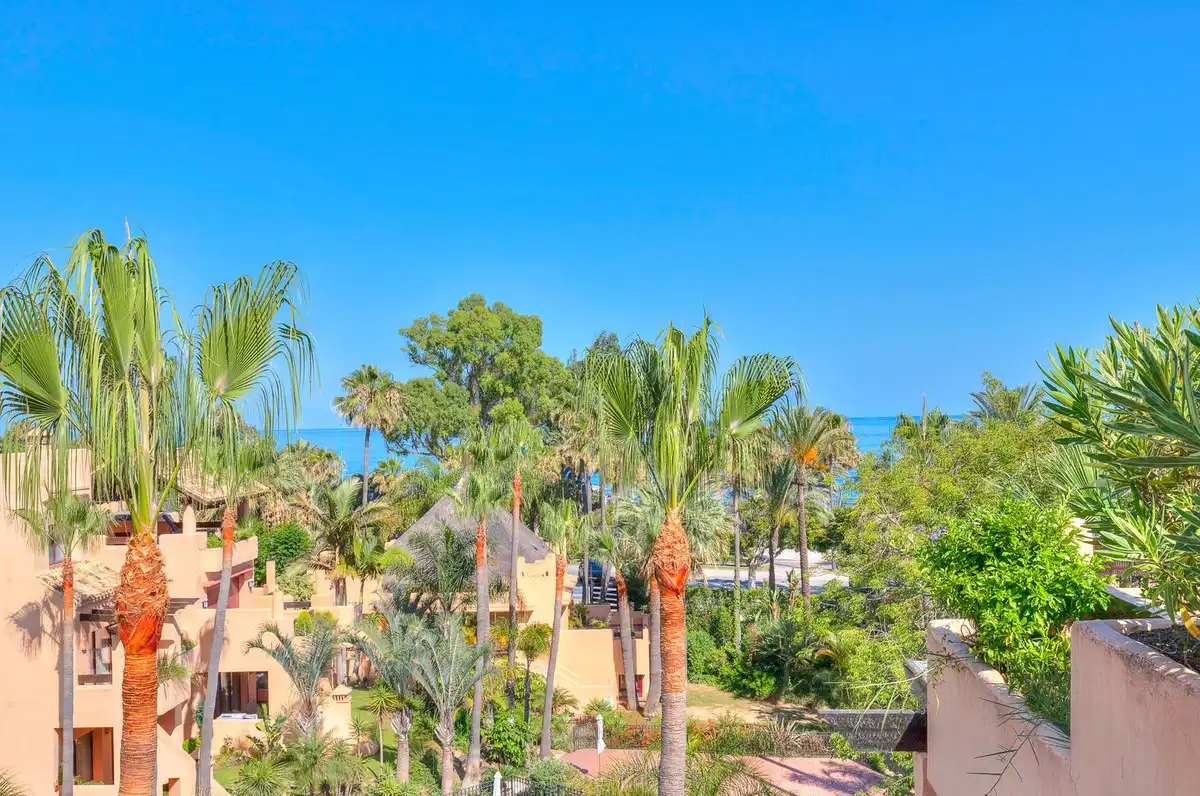 Garten von Maisonette zum Verkauf in Marbella mit Klimaanlage, Terrasse und Gemeinschaftspool