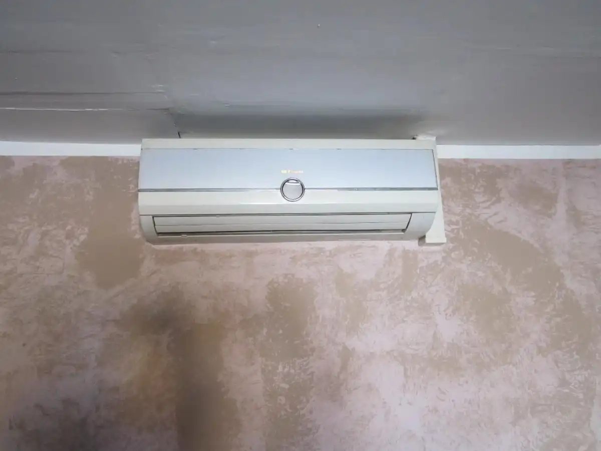 Habitación de Oficina de alquiler en Riba-roja de Túria con Aire acondicionado