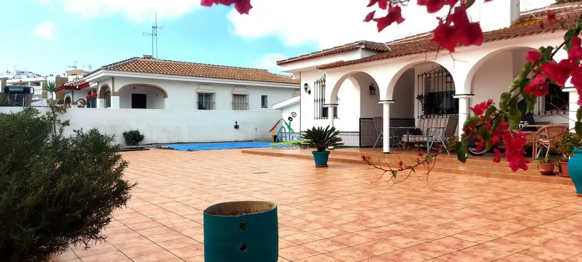 Chalet con piscina en venta en Halcón Peregrino, imagen 12
