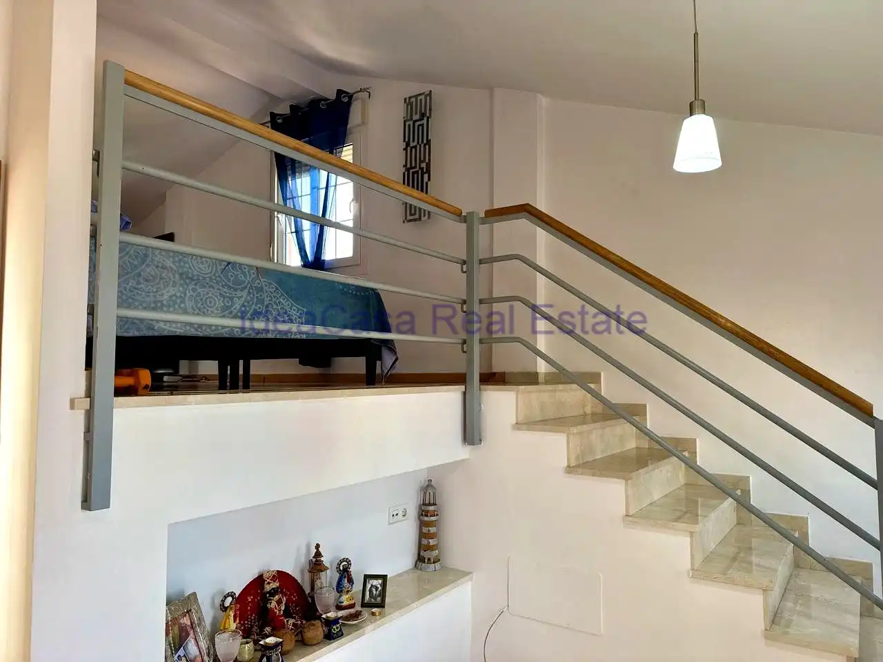 Haus oder Chalet zum Verkauf in Benalmádena mit Klimaanlage, Privatgarten und Terrasse