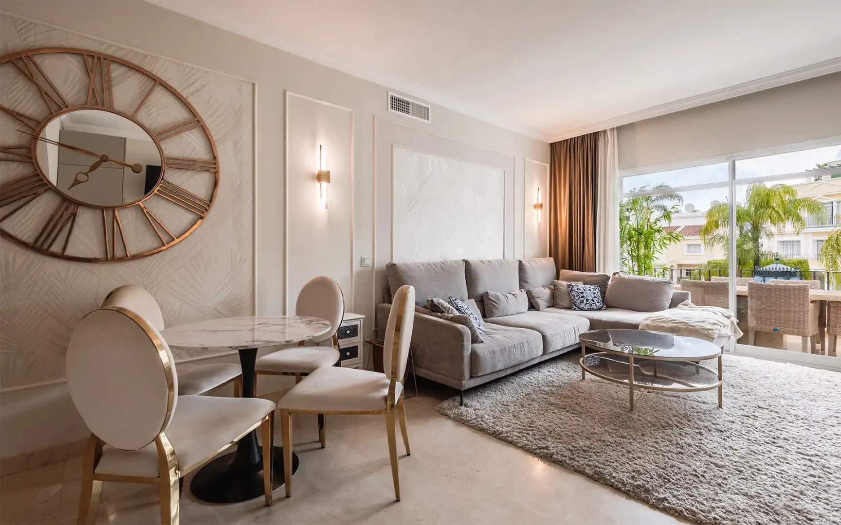 Living room of Duplexes for sale in Marbella  with Air Conditioner, Terrace and Swimming Pool