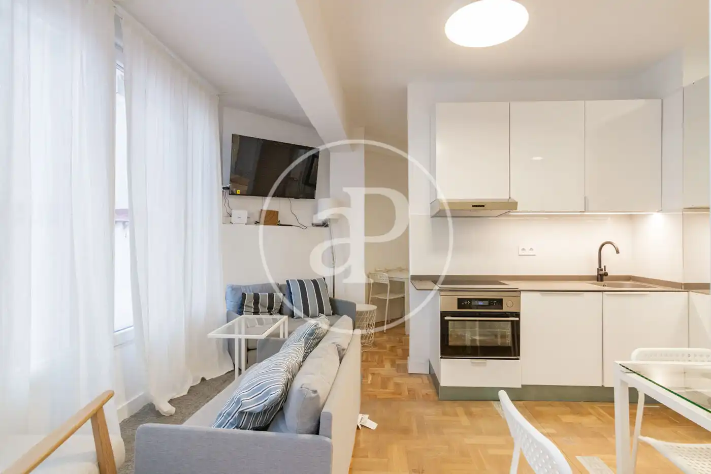 Piso en venta en C. de Sánchez Barcáiztegui, Pacífico