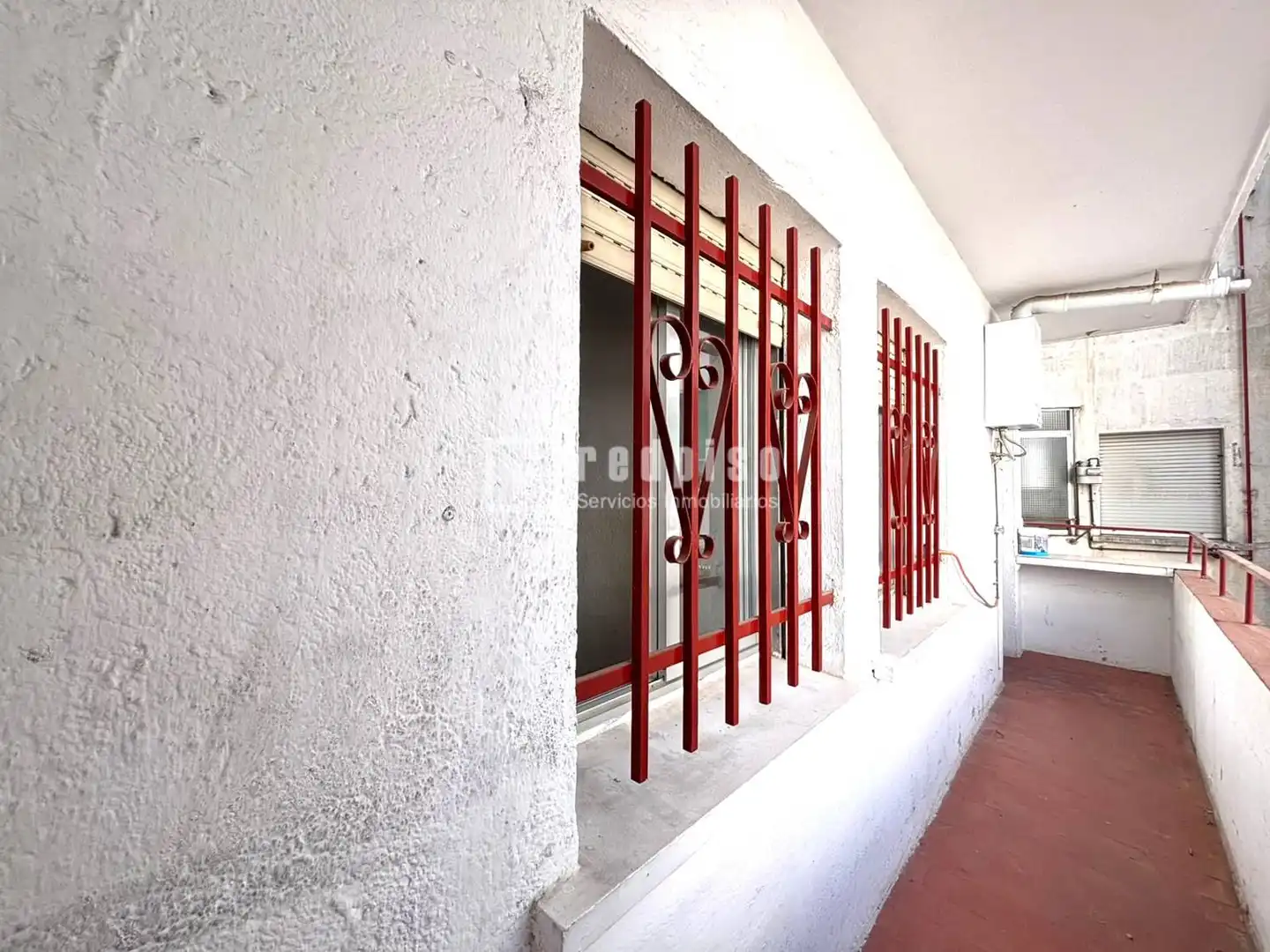 Vista exterior de Pis en venda en San Sebastián de los Reyes amb Calefacció i Terrassa
