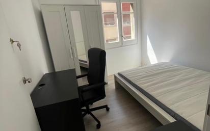 Bedroom of Apartment to share in  Barcelona Capital  with Furnished, Washing machine and Internet