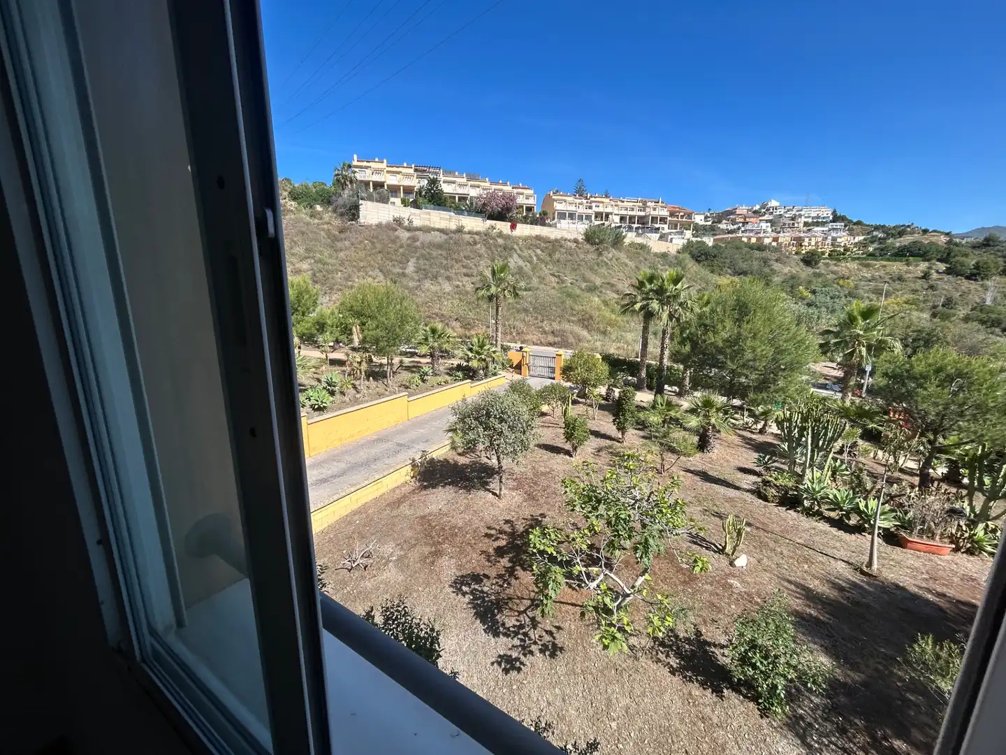 Vista exterior de Piso en venta en Málaga con Terraza, Balcón y Piscina comunitaria