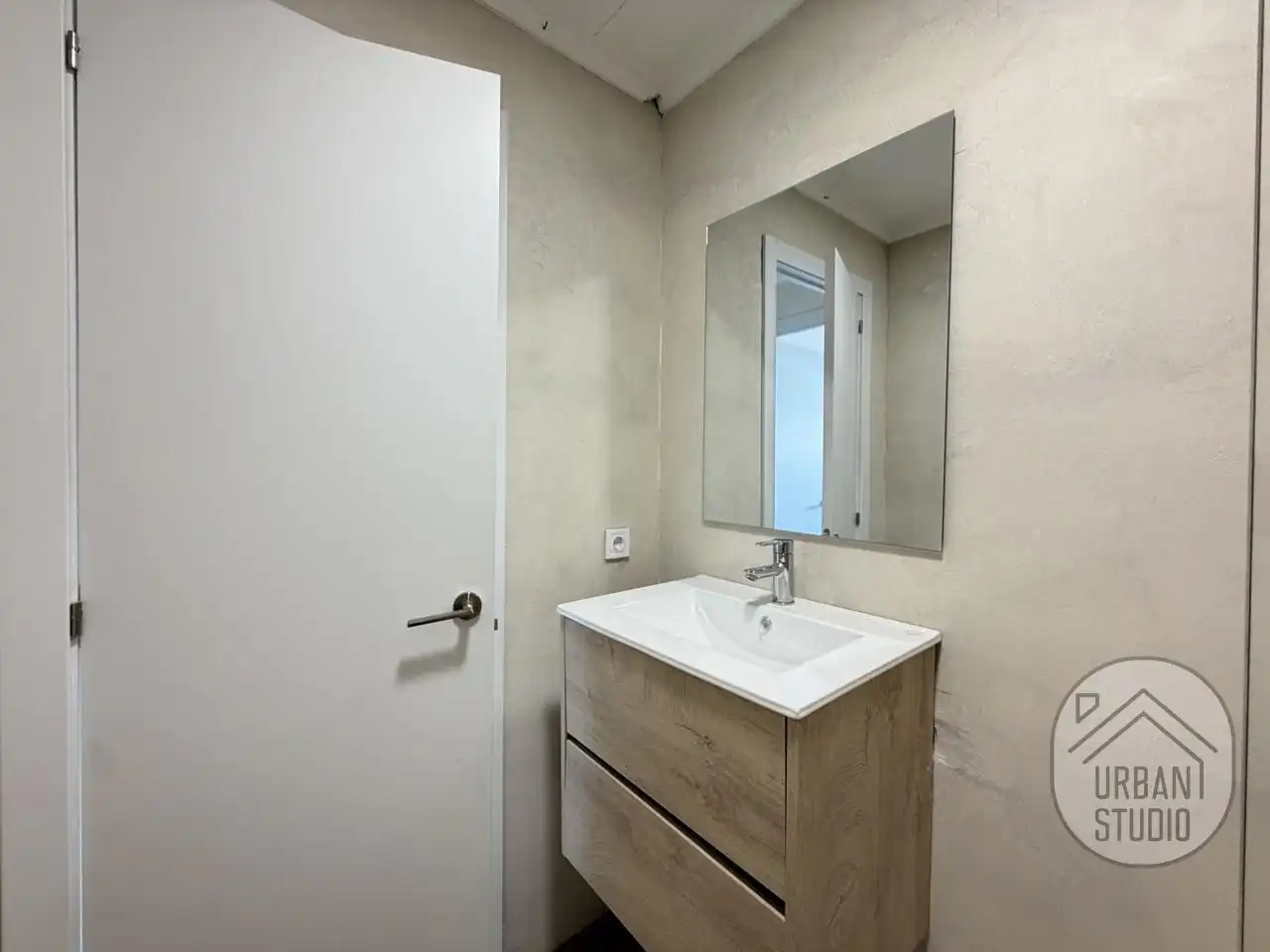 Bany de Casa o xalet en venda en Torrevieja amb Jardí privat, Parquet i Terrassa