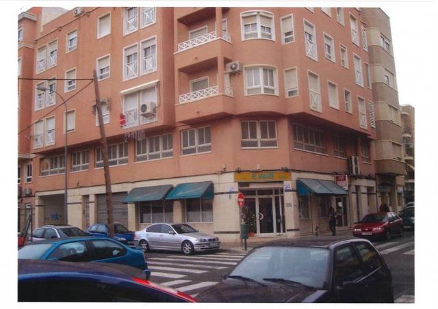 Local comercial en Alquiler en Sector V