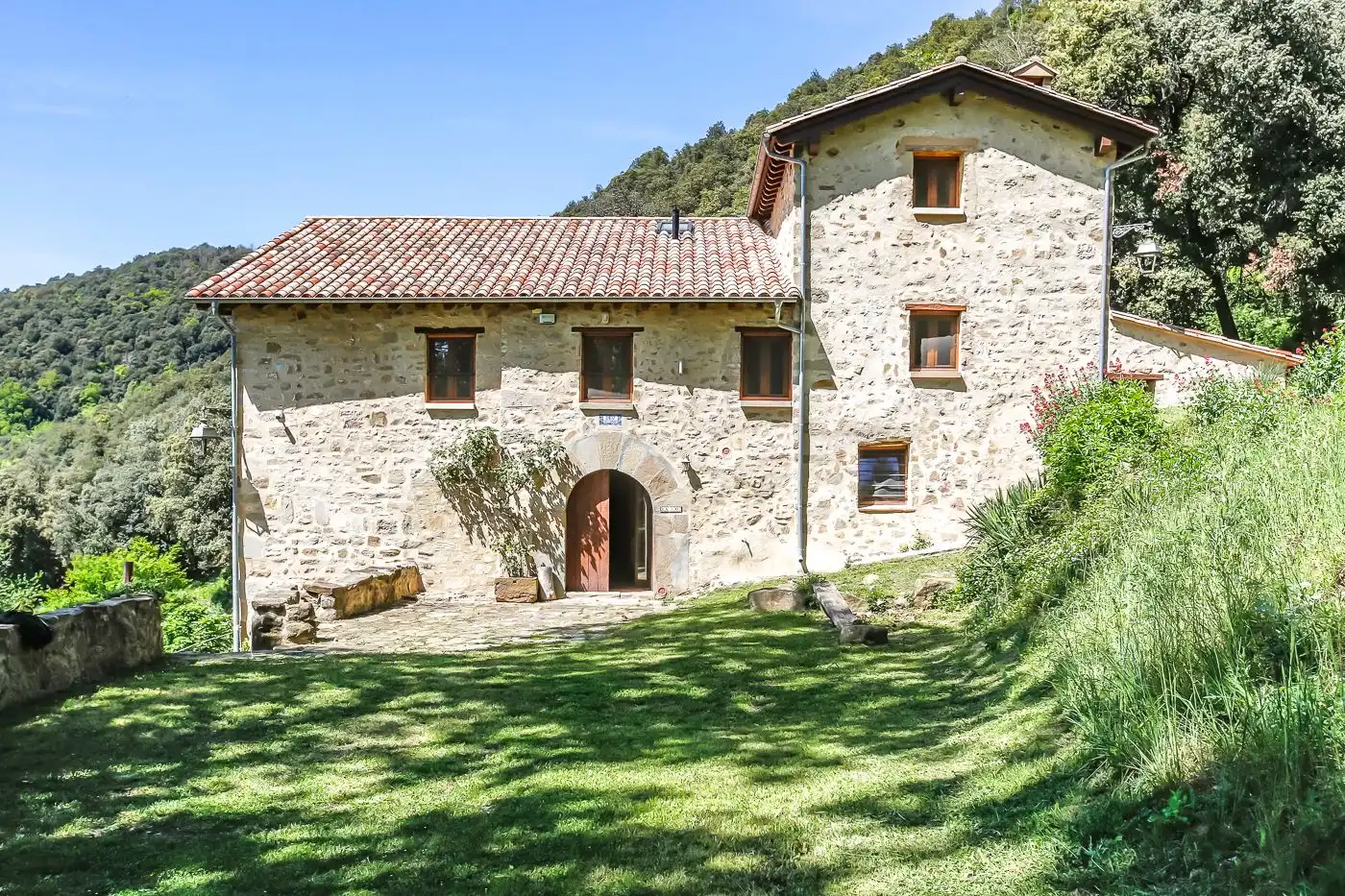 Casa rústica con jardín en venta en Sant Joan Les Fonts, imagen 18