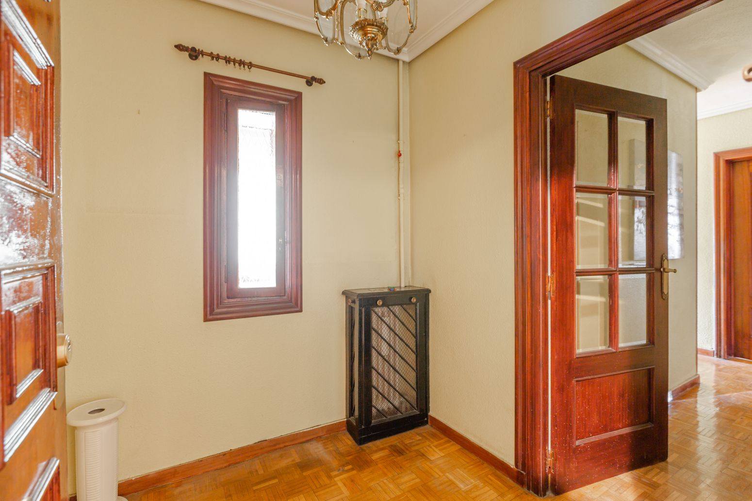 Piso en venta en  Pamplona / Iruña con Calefacción, Parquet y Trastero