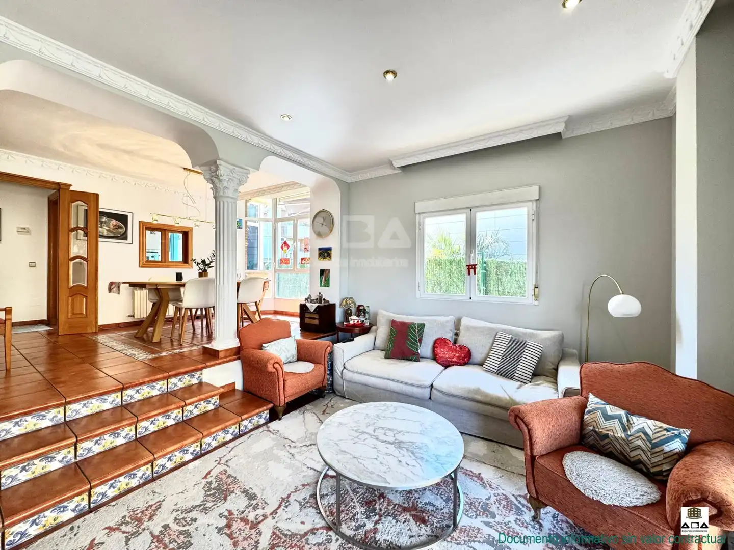 Living room of Houses for sale in Villanueva de la Cañada  with Air Conditioner, Heating and Private garden