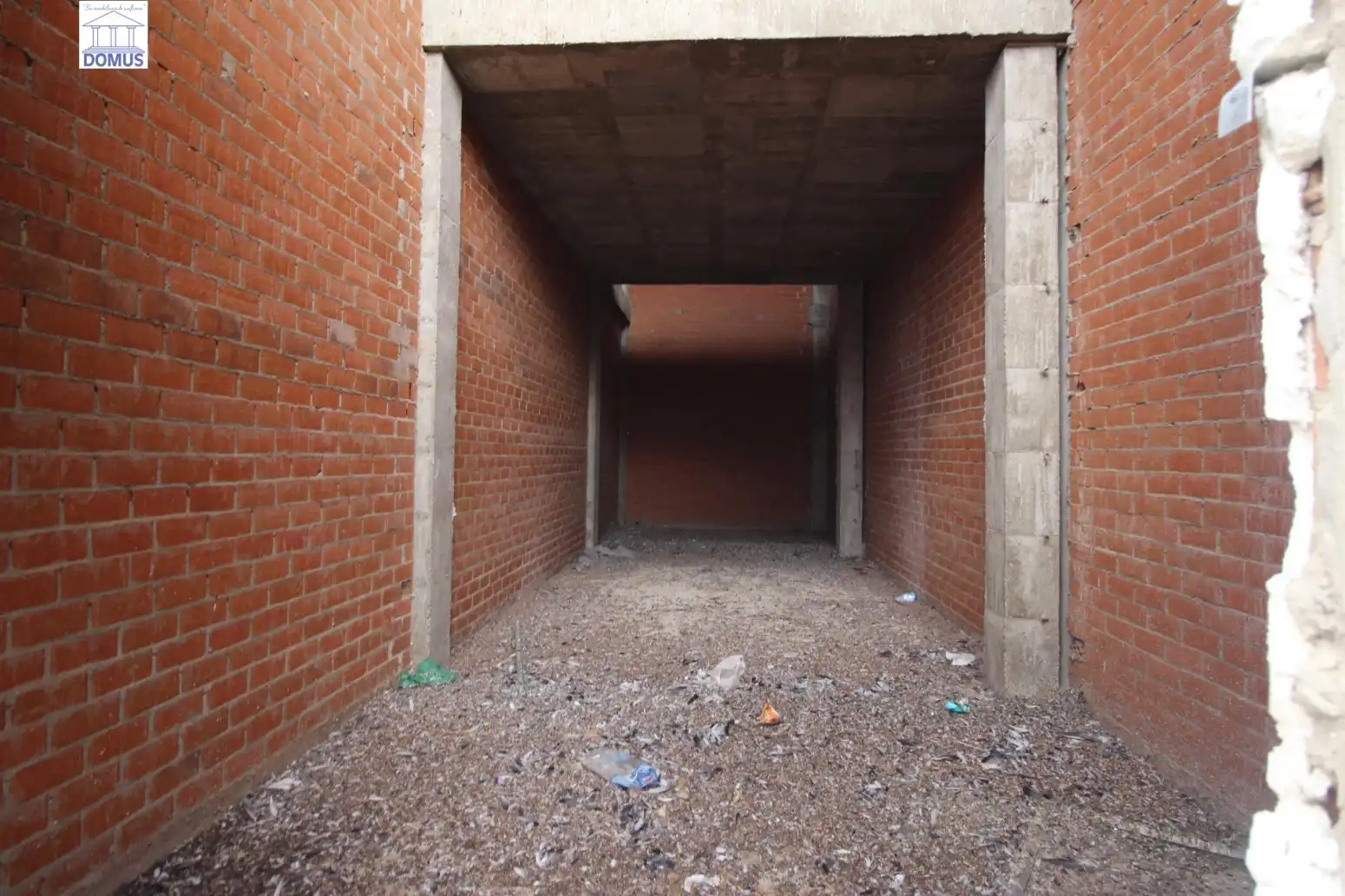 Commercial properties for sale in Valdelacalzada