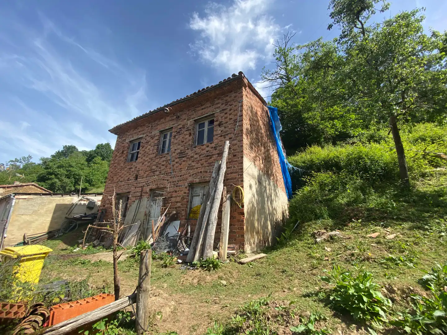 Vista exterior de Casa adosada en venta en Bimenes