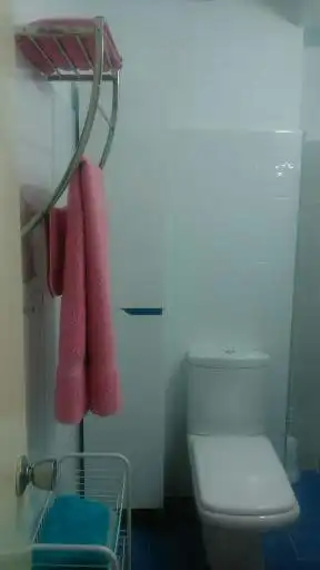 Badezimmer von Wohnung zur untervermieten in Ferrol mit Heizung, Möbliert und Fernseher