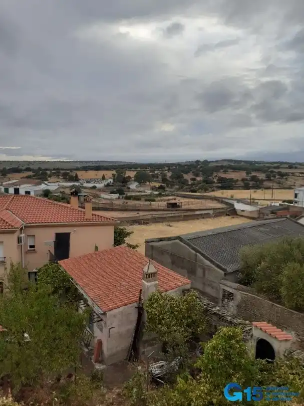 Gebäude zum Verkauf in Monroy