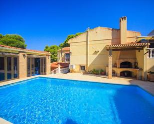 Swimming pool of House or chalet for sale in Torrevieja  with Air Conditioner, Heating and Private garden