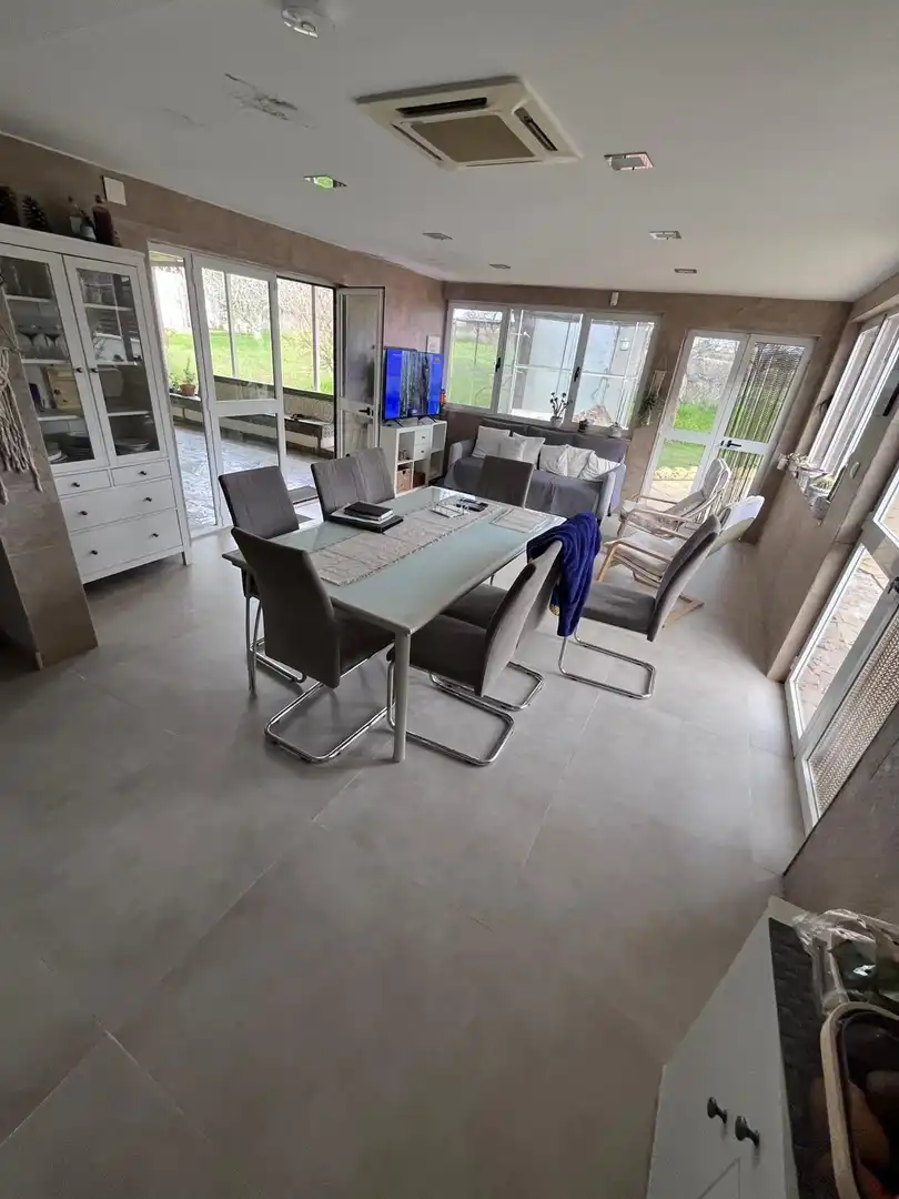 Comedor de Casa o chalet en venta en Chiclana de la Frontera con Aire acondicionado, Jardín privado y Parquet