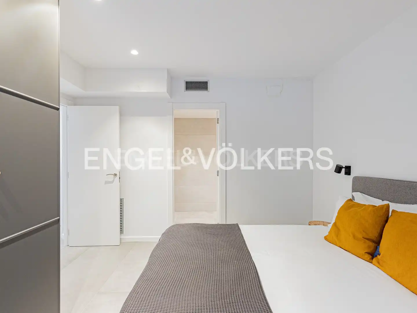 Bedroom of Flat for rent in Sant Martí