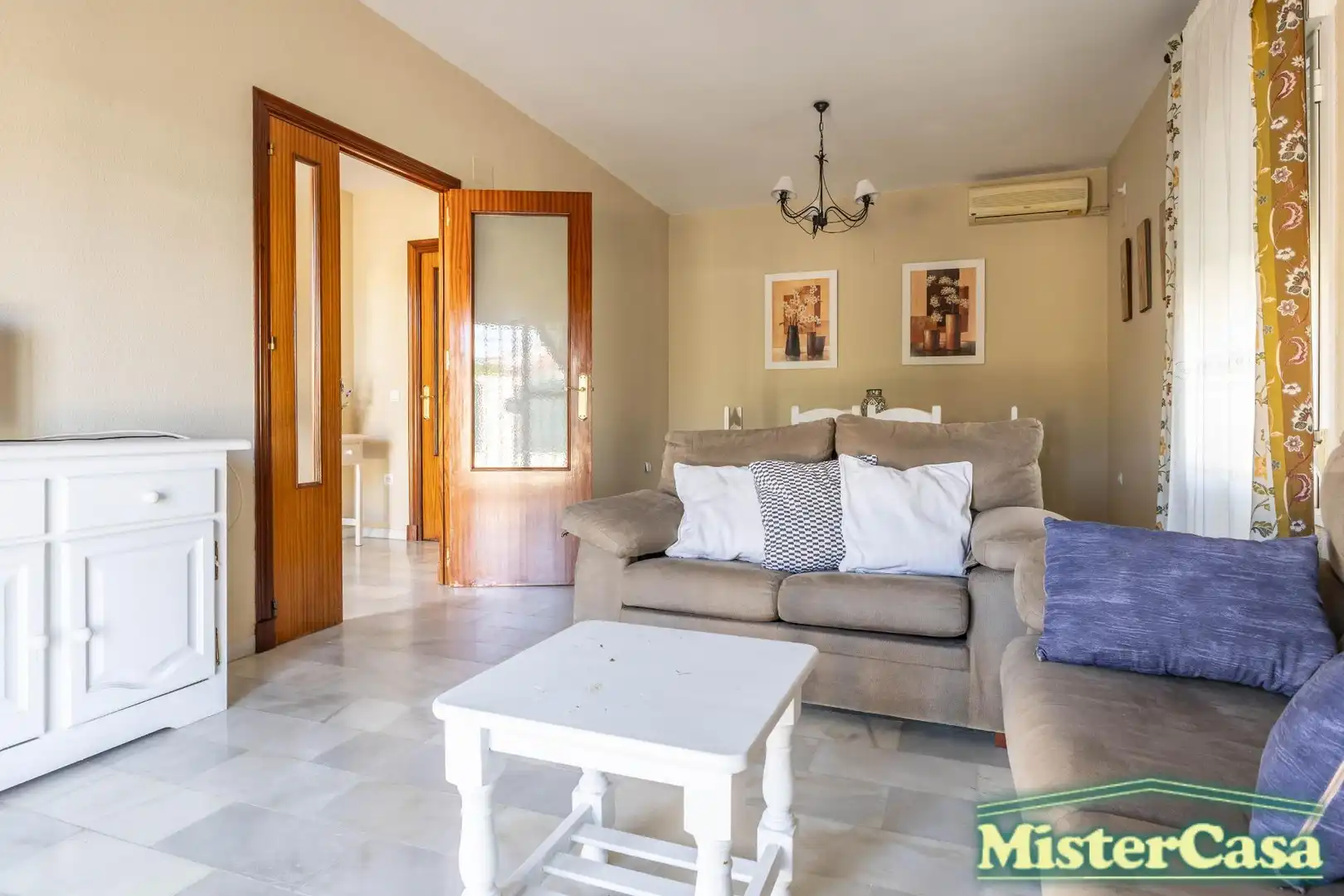 Living room of Houses for sale in Jerez de la Frontera  with Private garden, Terrace and Storage room