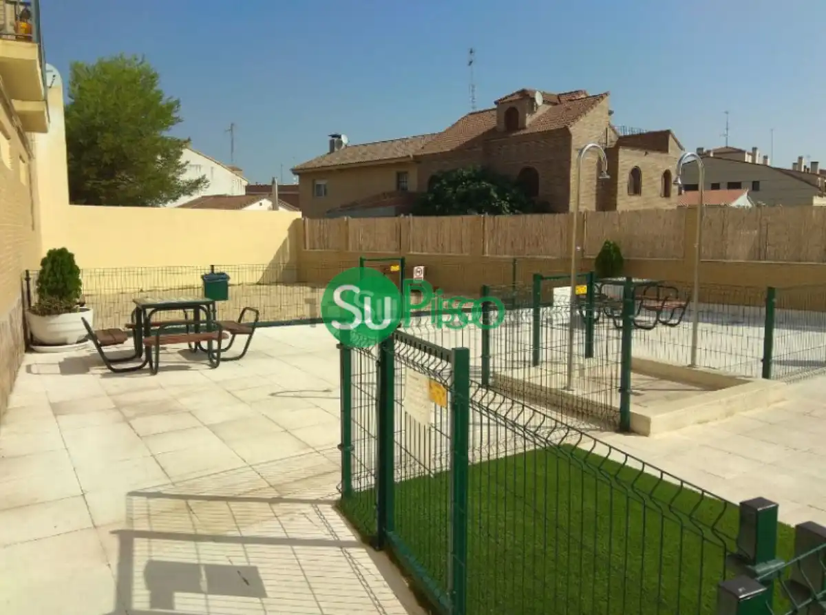 Pis en venda a Avenida Rufino Rubio, 9, Yeles