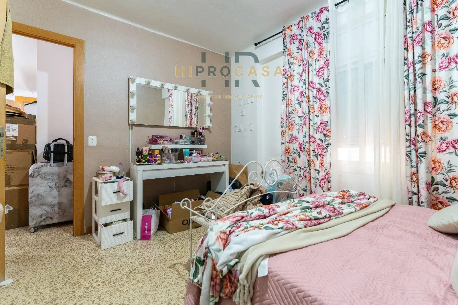 Flat with lift for sale in ANTONI GAUDI, imagen 3