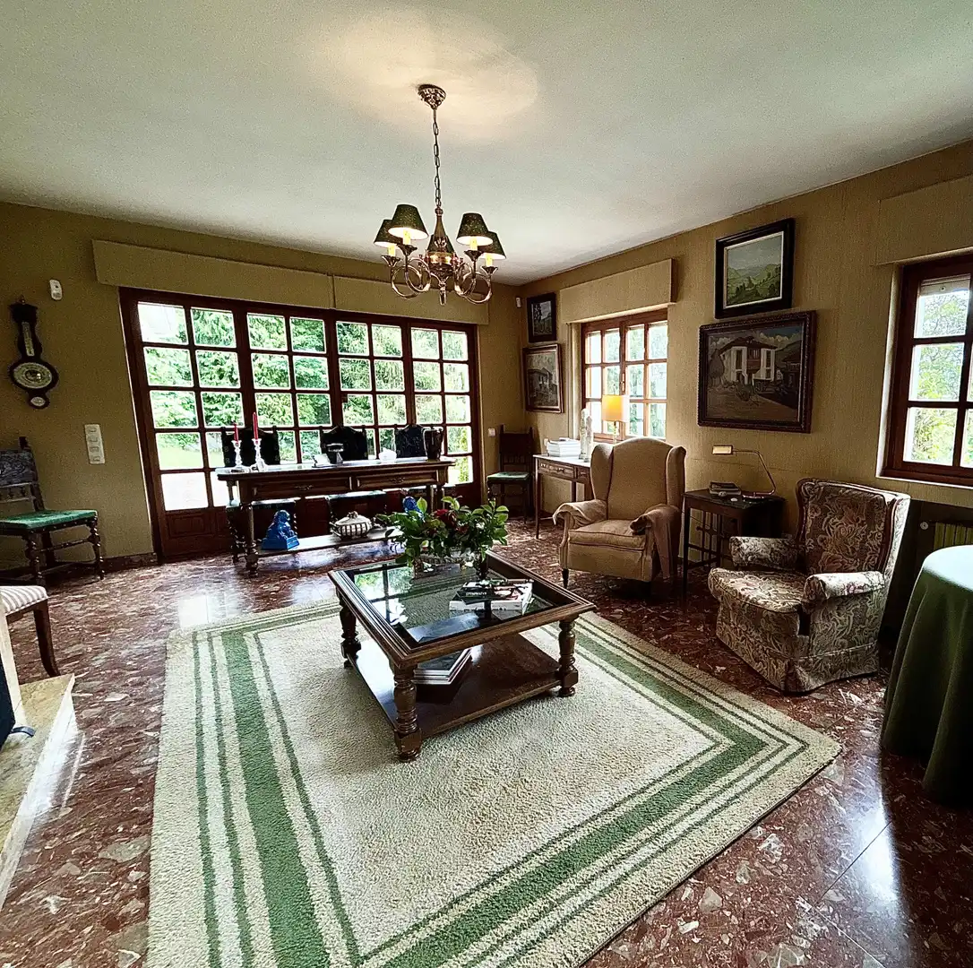 Living room of Houses for sale in Sariego  with Heating, Private garden and Parquet flooring