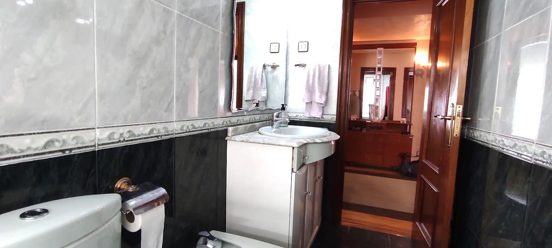 Baño de Piso en venta en Valle de Trápaga-Trapagaran con Calefacción, Amueblado y Balcón