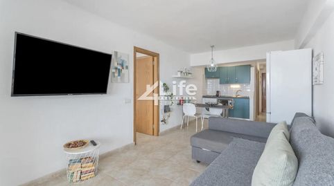 Foto 3 de Piso en venta en De España, San Eugenio Bajo, Adeje
