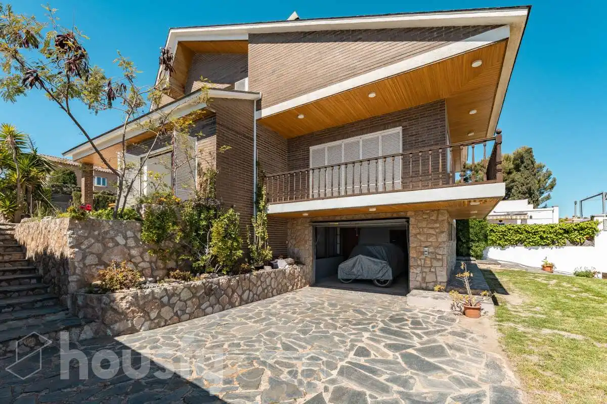 Casa amb piscina en venda a Avinguda de la Llum ., imagen 54