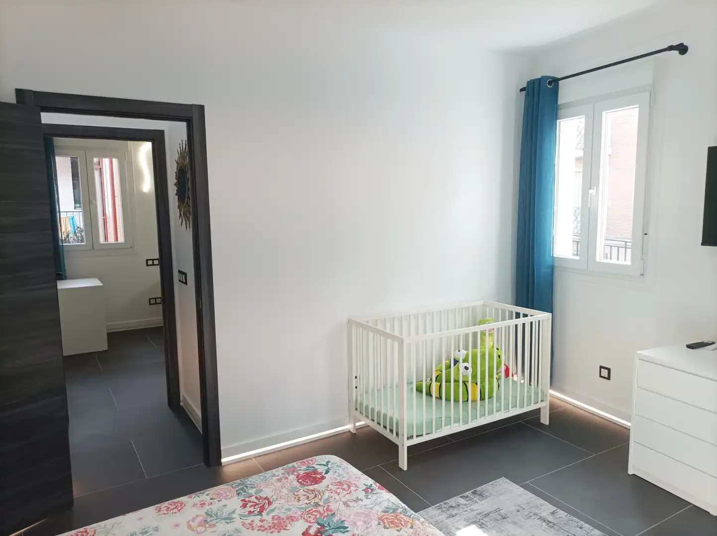 Schlafzimmer von Wohnung zum Verkauf in Madrid mit Klimaanlage, Heizung und Terrasse