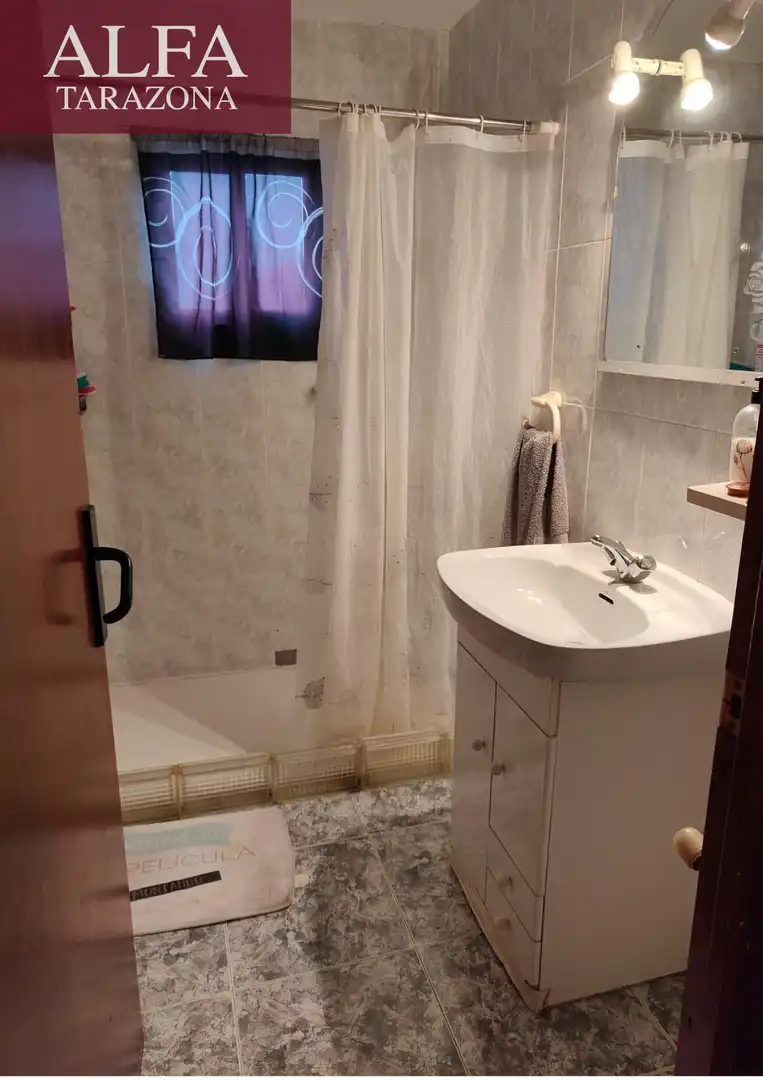 Baño de Piso en venta en Tarazona