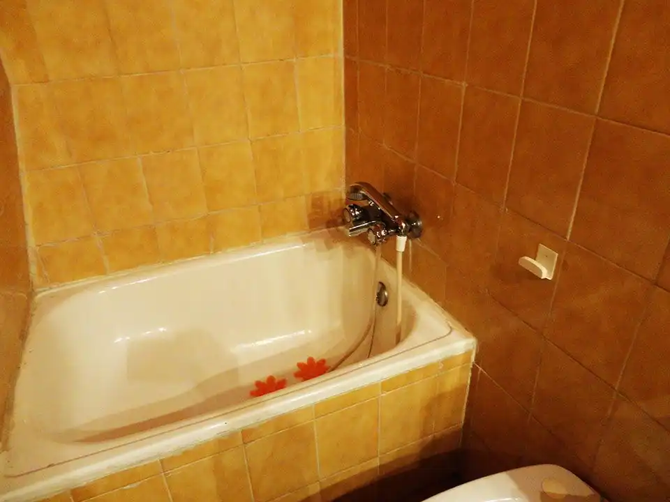 Bany de Casa o xalet en venda en Hontoria del Pinar amb Calefacció