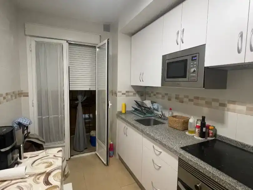 Cocina de Piso para compartir en Baena con Aire acondicionado, Amueblado y Balcón