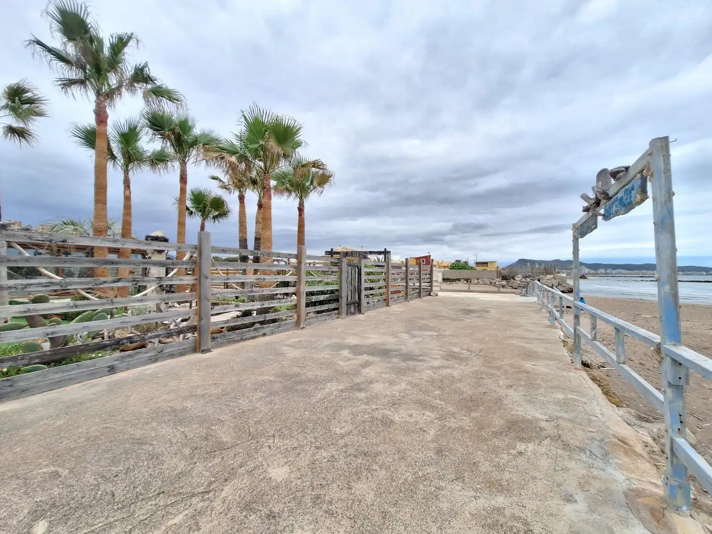 Vista exterior de Casa adosada en venta en Cullera con Terraza