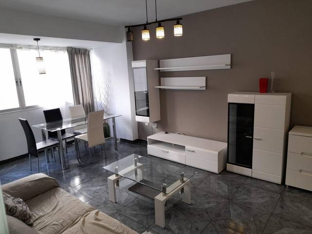 Piso en Alquiler en Barrio de Campanar